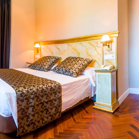 Soho Boutique 4*